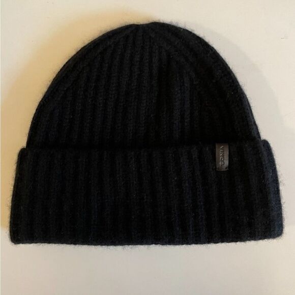 NWT Vince Knit Merino Wool & Cashmere Beanie Hat $ 165.00 - Picture 5 of 7